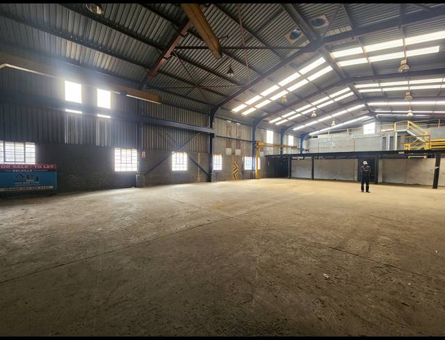 1,001M² WAREHOUSE FOR SALE IN DELVILLE
